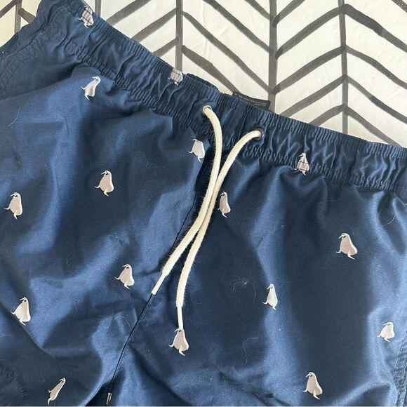 H&M Men's Size M Navy Blue Walrus Pattern Short Swim Trunks - Picture 1 of 4